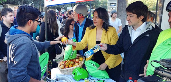 entregan 200 kits de seguridad para ciclistas