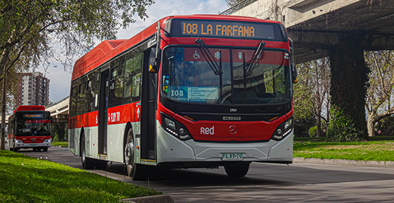 Ministra Hutt hace un llamado a quedarse en casa e informa que el transporte público operará con normalidad en el Gran Santiago