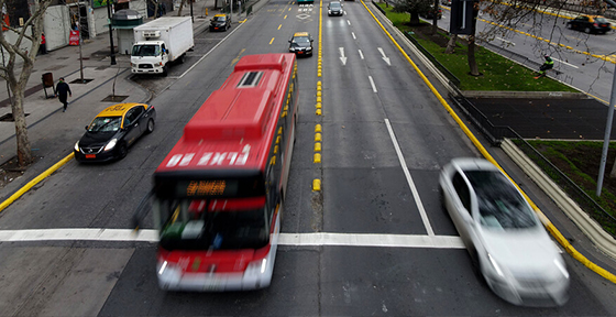 Viajes en el transporte público capitalino suben paulatinamente, pero siguen 44% por debajo respecto de marzo pasado