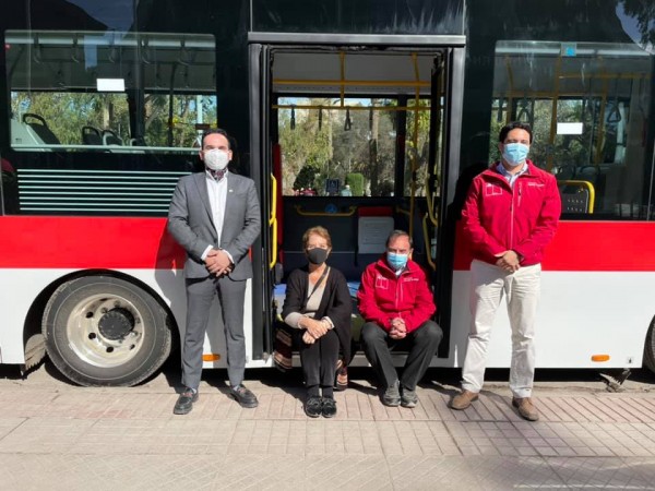 (izq-der) Vittorio Ghiglino (Seremitt Atacama), Gloria Hutt (Ministra de Transportes), José Luis Domínguez (Subsecretario de Transportes) y Patricio Urquieta (Intendente Atacama)