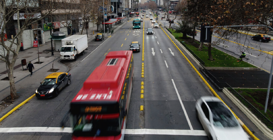 Flujos vehiculares muestran incremento de 11,53% tras desconfinamiento de 24 comunas de la capital