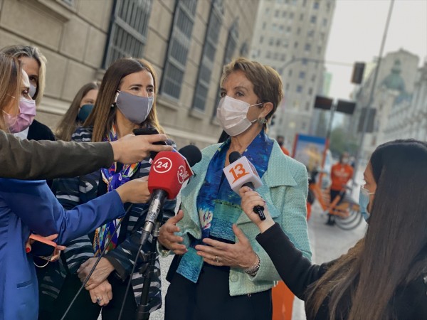 Junto al Ministerio de Medio Ambiente entregamos los resultados de contador que mide reducción de gases contaminantes gracias al uso de la bicicleta