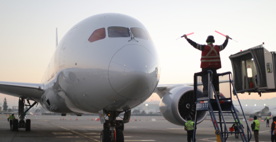 Tráfico aéreo de pasajeros arroja nuevo repunte durante octubre en comparación al mismo período de 2020