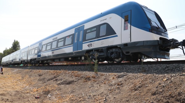 Tren eléctrico del programa Chile Sobre Rieles