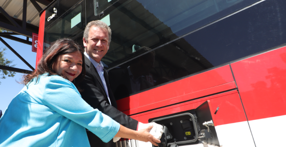 MTT inaugura el primer electroterminal de La Pintana y da el vamos a la operación de buses eléctricos en la comuna