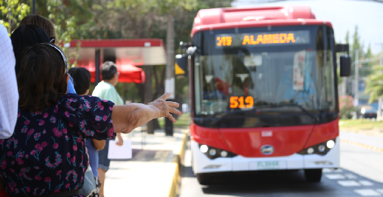 Gobierno anuncia congelamiento de la tarifa de transporte público regulado durante al menos todo el primer semestre